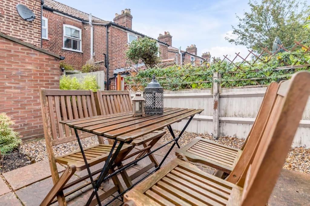 Stylish 2 Bed Centre House Holiday home Norwich