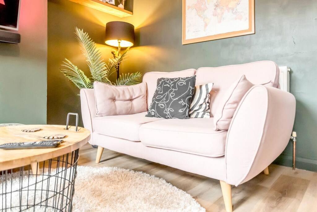 Stylish 2 Bed Centre House Holiday home Norwich